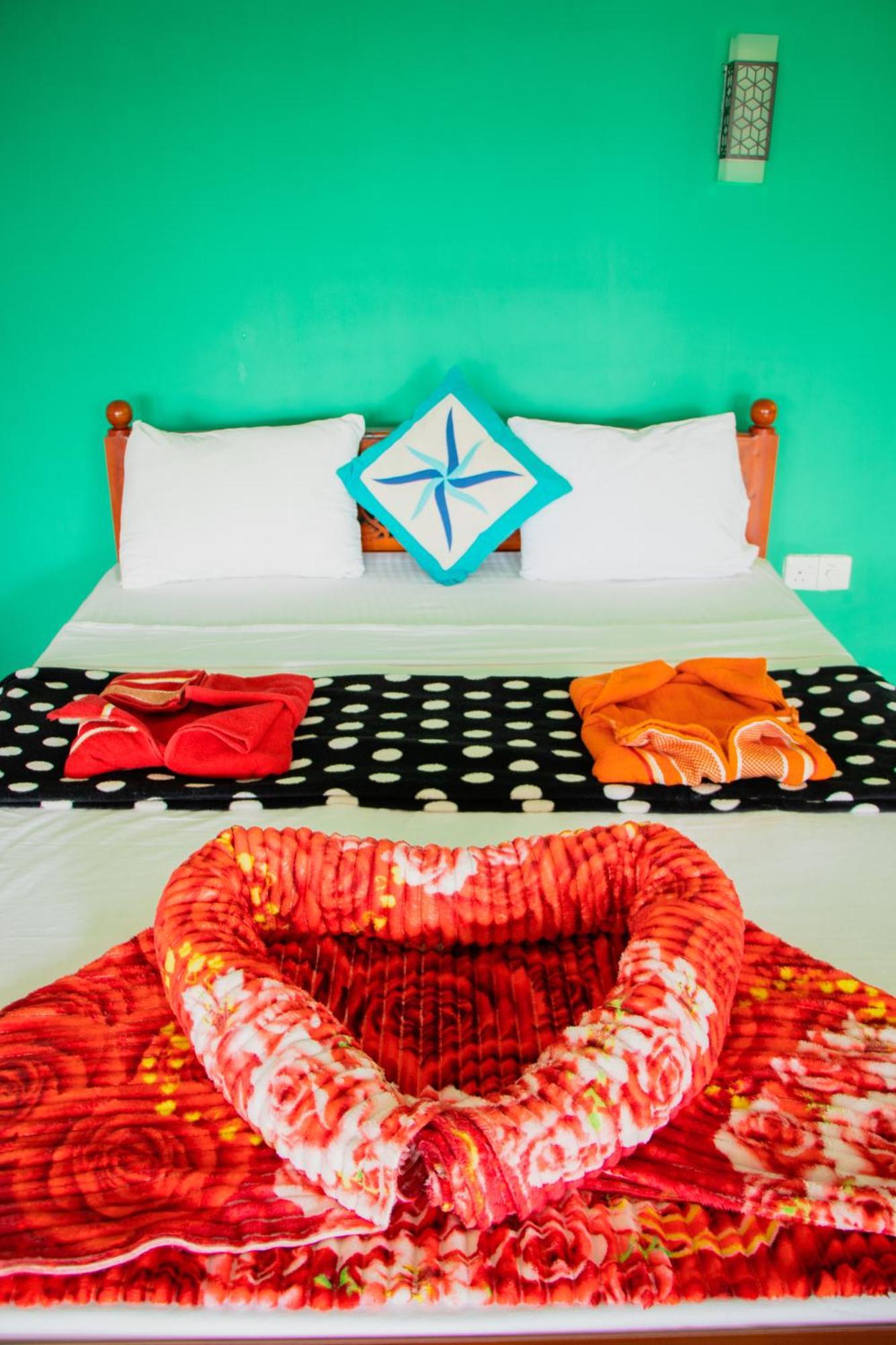 The Sunshine Ella Apartment Bagian luar foto